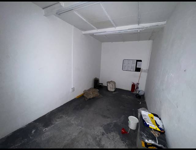 715M² WAREHOUSE TO LET IN WYNBERG